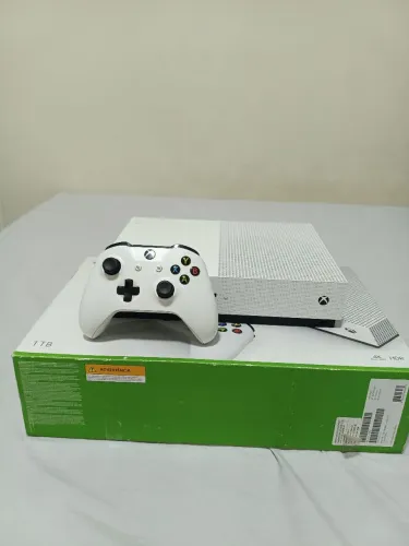 Xbox One S