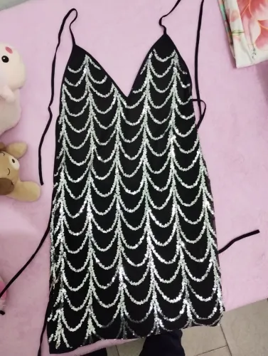 Vestido preto com brilho