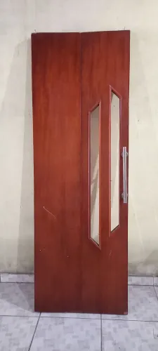 Porta Camarão de Madeira Envernizada de 2,07X0,71 com puxador de inox sem vidros