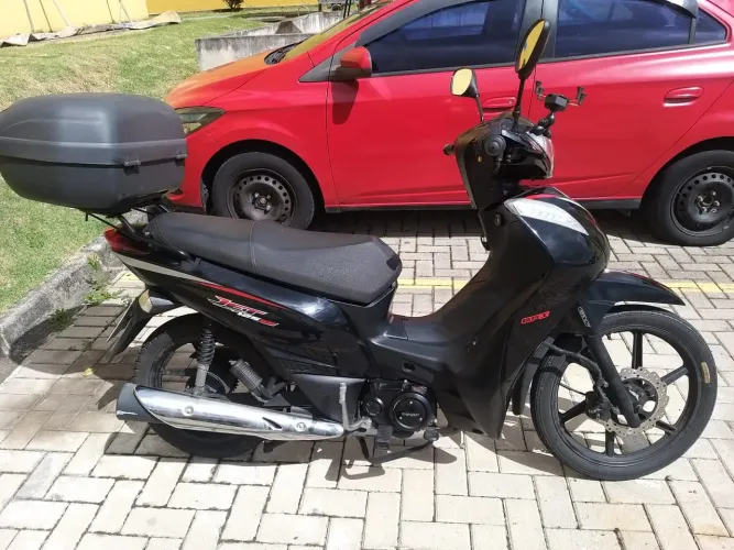 Shineray Jet 125 semi nova. Impecável