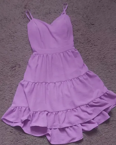 Vestido lindo em Viscose com amarração nas costas e bojo