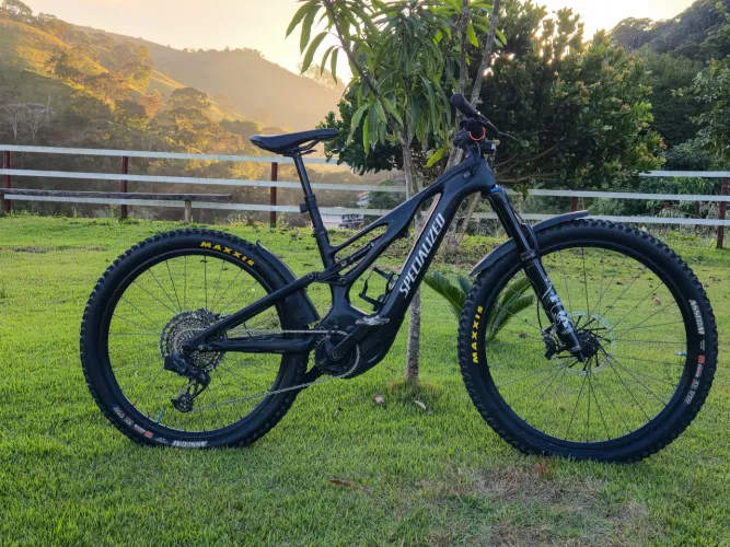 E-BIKE SPECIALIZED TURBO LEVO COMP CARBON!