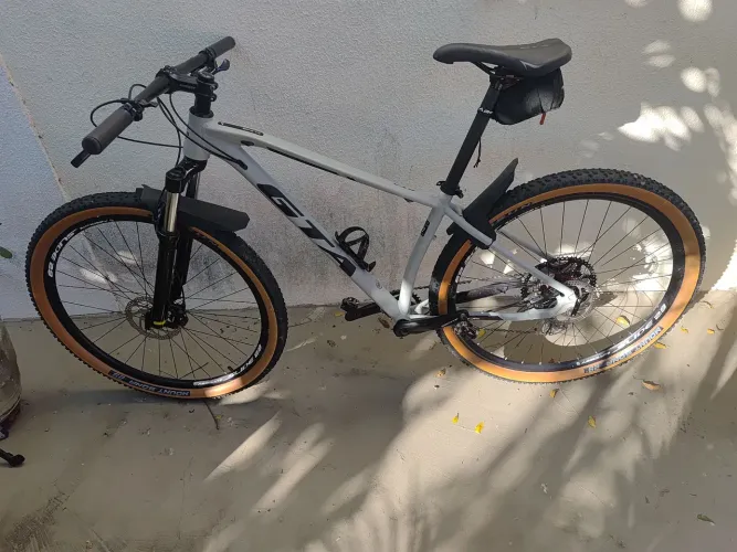 Bike GTA ARO 29 Tam.17 12V