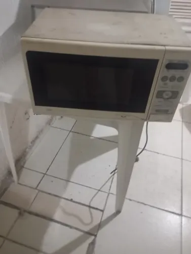 Microondas com defeito