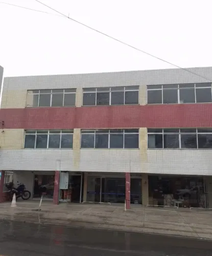 Prédio Comercial para venda com 654 metros quadrados em Boca do Rio - Salvador - BA