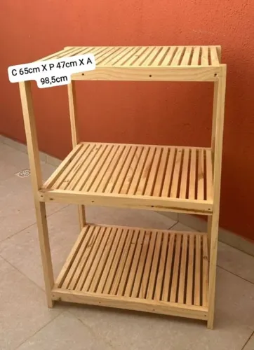 Estante de Madeira - R$ 230,00 - Casa Amarela