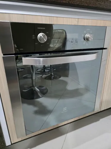 Forno elétrico de embutir Electrolux estragado para arrumar ou peças