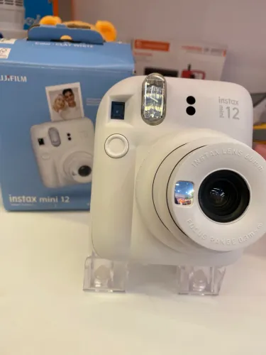 Câmera Instantânea Fujifilm Instax Mini 12