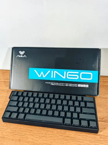 TECLADO MAGNÉTICO AULA WIN60