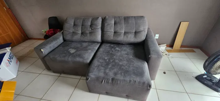 Sofá retrátil usado