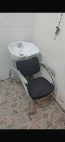 Cadeira e lavatório salão 