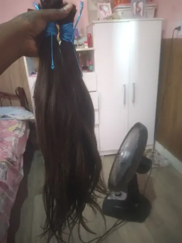 500 pra vender logo Cabelo humano 316gramas aproximadamente 55 a 60 cm troco por celular 