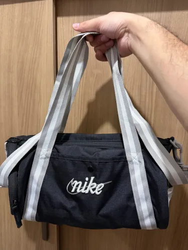 Bolsa Nike NOVA 150,00