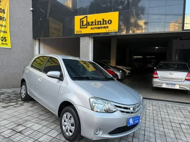 Toyota Etios XS 1.5 Flex 16V 5P Mec. 2016