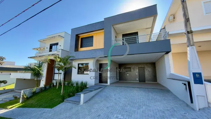 Casa Nova à Venda no Condomínio Portal do Jequitibá, Valinhos/SP