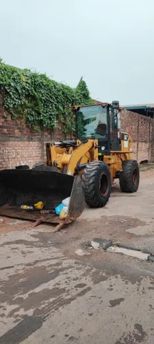 Pá carregadeira Caterpillar HZ