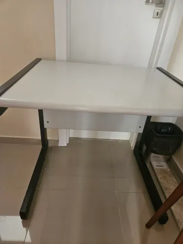 Mesas tipo Escrivaninha