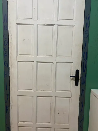 Vendo porta de madeira 