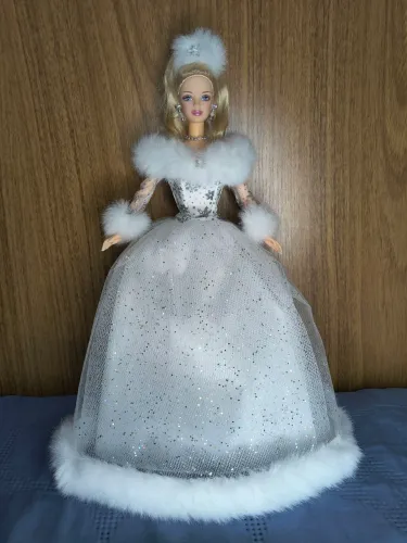 Barbie winter's reflection 2002