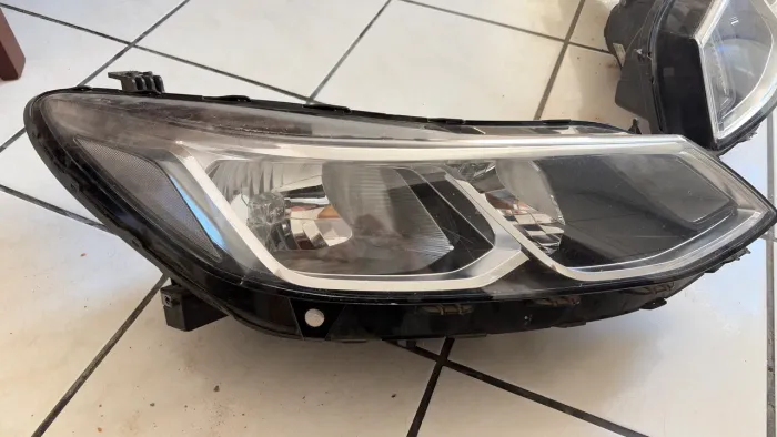 Par de faróis cruze LT 2017 em diante