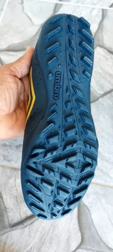 Chuteira Society Umbro marinho