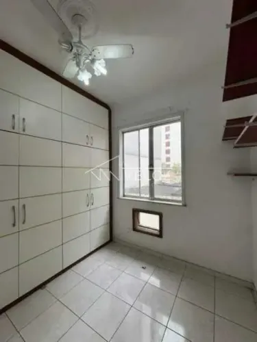 Apartamento : / Residencial / Laranjeiras