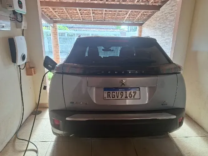 Peugeot E-2008 5P Aut. (elétrico) 2023