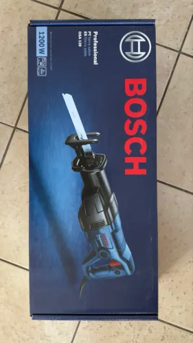 Serra sabre de 1.200 W Bosch Professional GSA 120