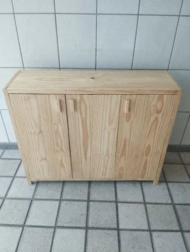 Buffet em madeira de pinus