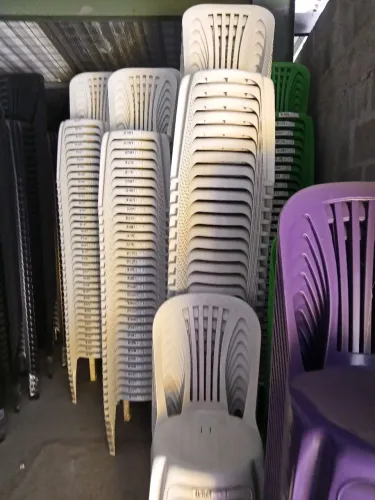 Cadeira de plástico resistente cadeiras no braço cadeira bistrô cadeira de plástico branca