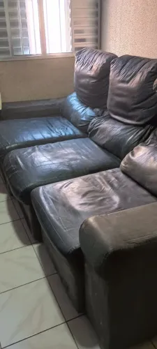 Sofá retrátil e reclinável