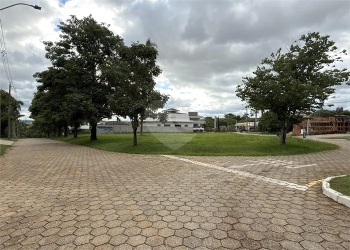 Terreno à venda no condomínio Vivendas do Lago, Sorocaba - SP
