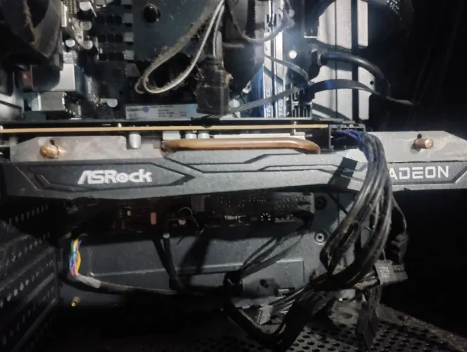 Troco Rx 7600 de 8gb por RTX 4060 ou 5060 da nvidia