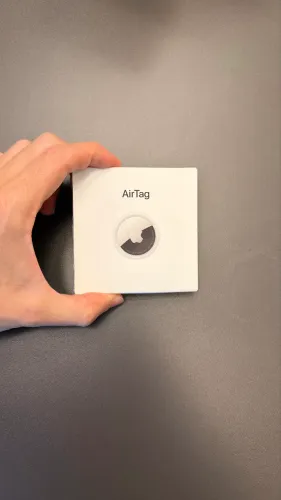 APPLE AIRTAG