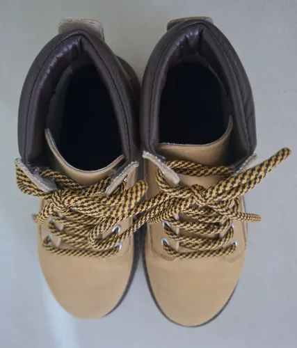 Bota Cowboy infantil comprada na RENNER TAMANHO 28
