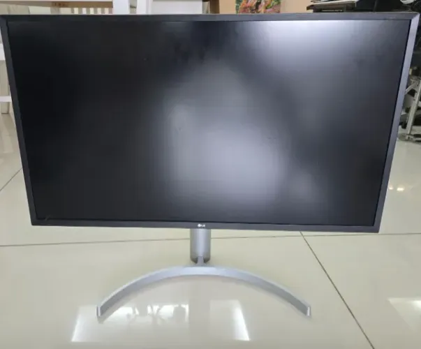 Monitor LG UHD 32ul750 4k 3840x2160 32" Polegadas 4ms (GtG) HDR HDMI USB AMD FreeSync