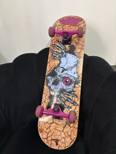 Skate Traxart Novo X-Pro Caveira