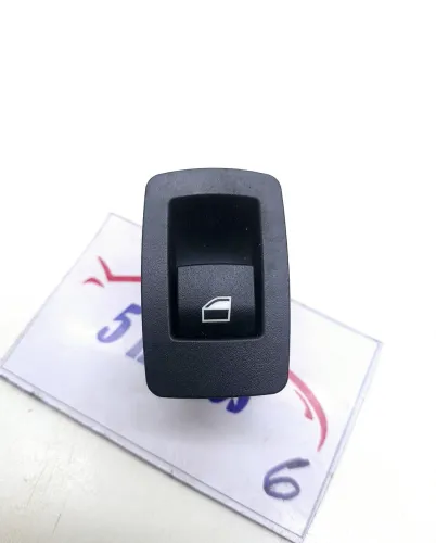 Comando Vidro Traseiro Esquerdo Bmw 125 2.0 2013 Nº *