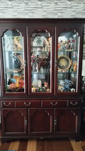 Cristaleira buffet com iluminação 