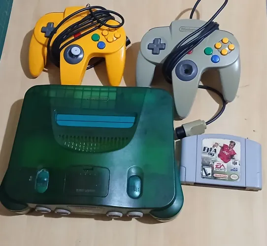 Console nintendo 64 com controles Leia a descrição