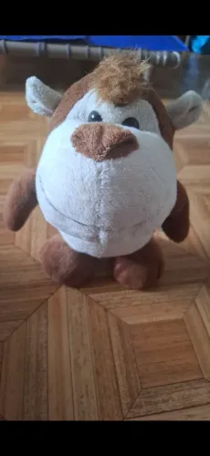Gorila de pelucia sonoro
