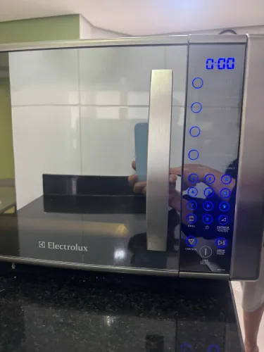 Microondas todo de inox Semino