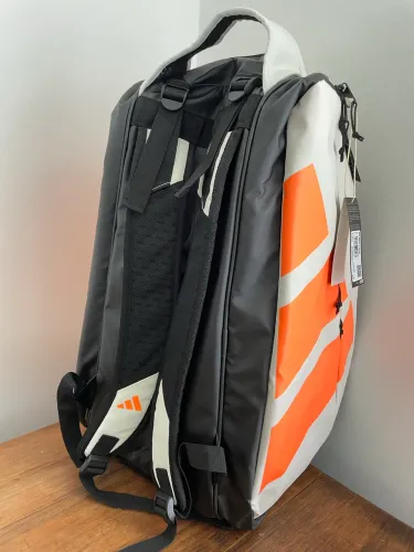 Raqueteira de Padel Adidas 2026