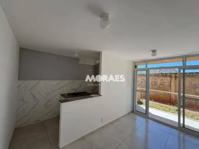 Apartamento com 2 dormitórios à venda, 59 m² por R$ 180.000,00 - Recanto dos Pássaros - Ba