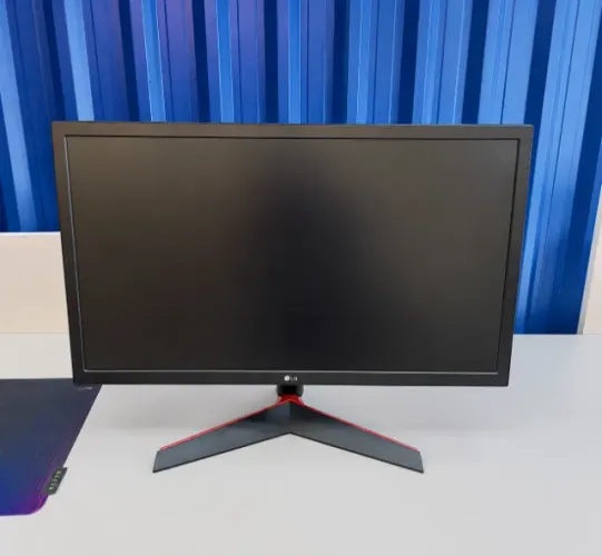 Monitor gamer LG 24p 144hz
