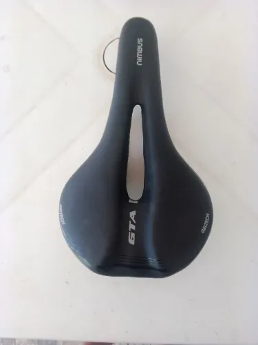 Sela bicicleta.