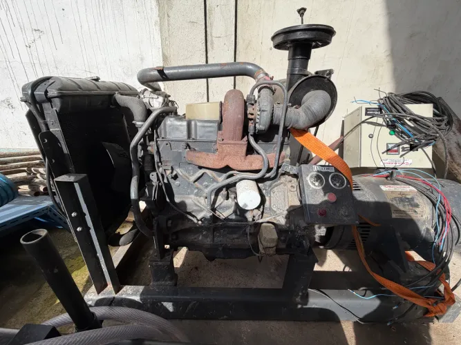 GERADOR NEGRINI 60 KVA MOTOR FORD 4 cilindros turbinado
