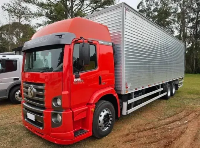 vw 24-280 6x2 ano 2018 baú 10m