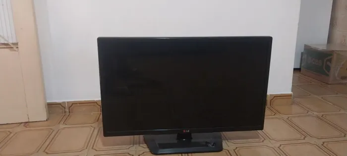 TV LG 32 POLEGADAS QUEBRADA 
