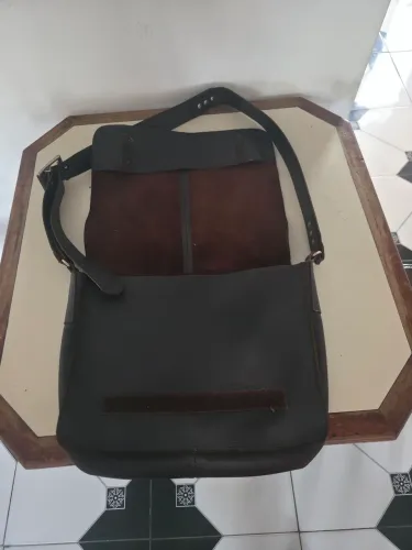 bolsa lateral de couro sintético